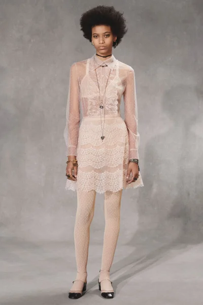 Look 28